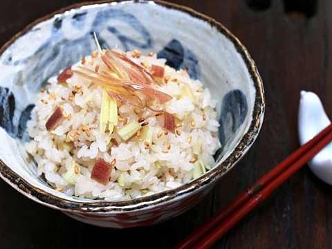 みょうがとしょうがの混ぜご飯