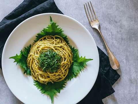 シソベーゼのパスタ