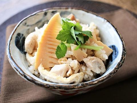 たけのこと鶏肉の炊き込みご飯