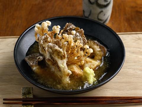 きのこと里芋の揚げ物 みぞれあんかけ