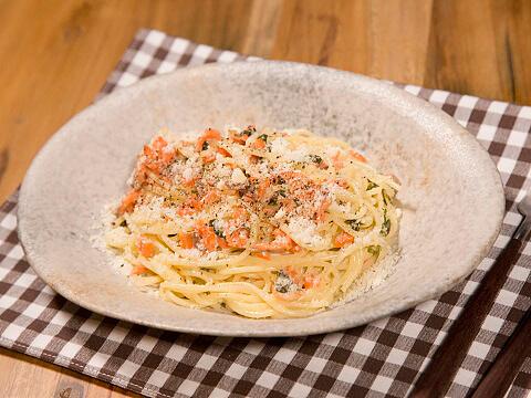 スモークサーモンの和風クリームパスタ