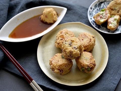 紅しょうがと枝豆の豆腐天 ～まる生Wおろしぽん酢がけ～