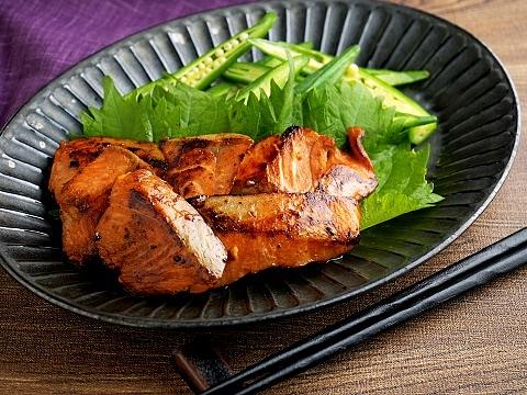 秋鮭の漬け焼き（冷凍ストック可）